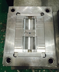 Y300422儀器塑膠制品，深圳塑膠模具廠，注塑模具加工
